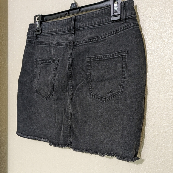 Distressed black acid wash denim mini skirt in size 10 - Picture 3 of 9